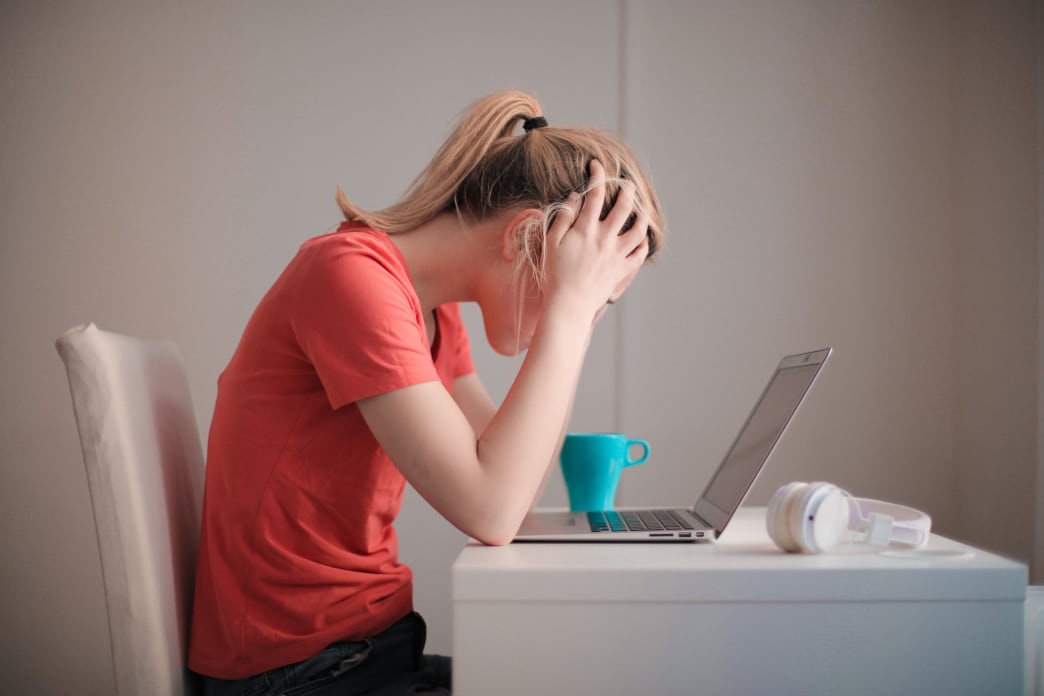 A Panic Attack Can Mimic the Symptoms of COVID-19. Here’s What to Do About It.