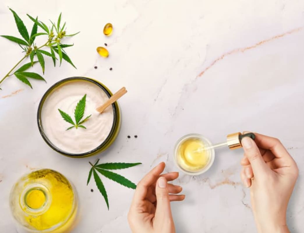The Beauty Benefits of Hemp & CBD